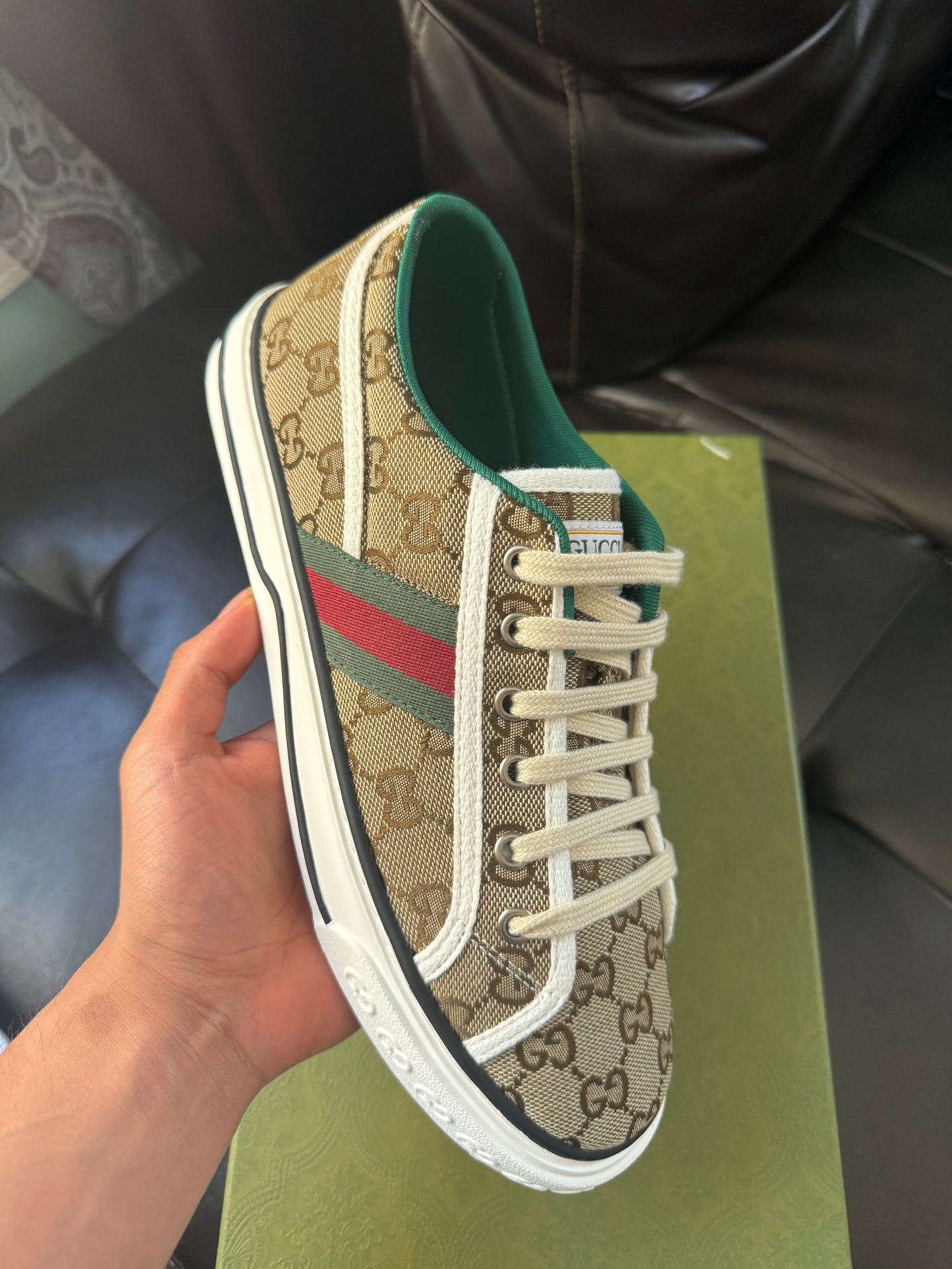 1977 sneakers