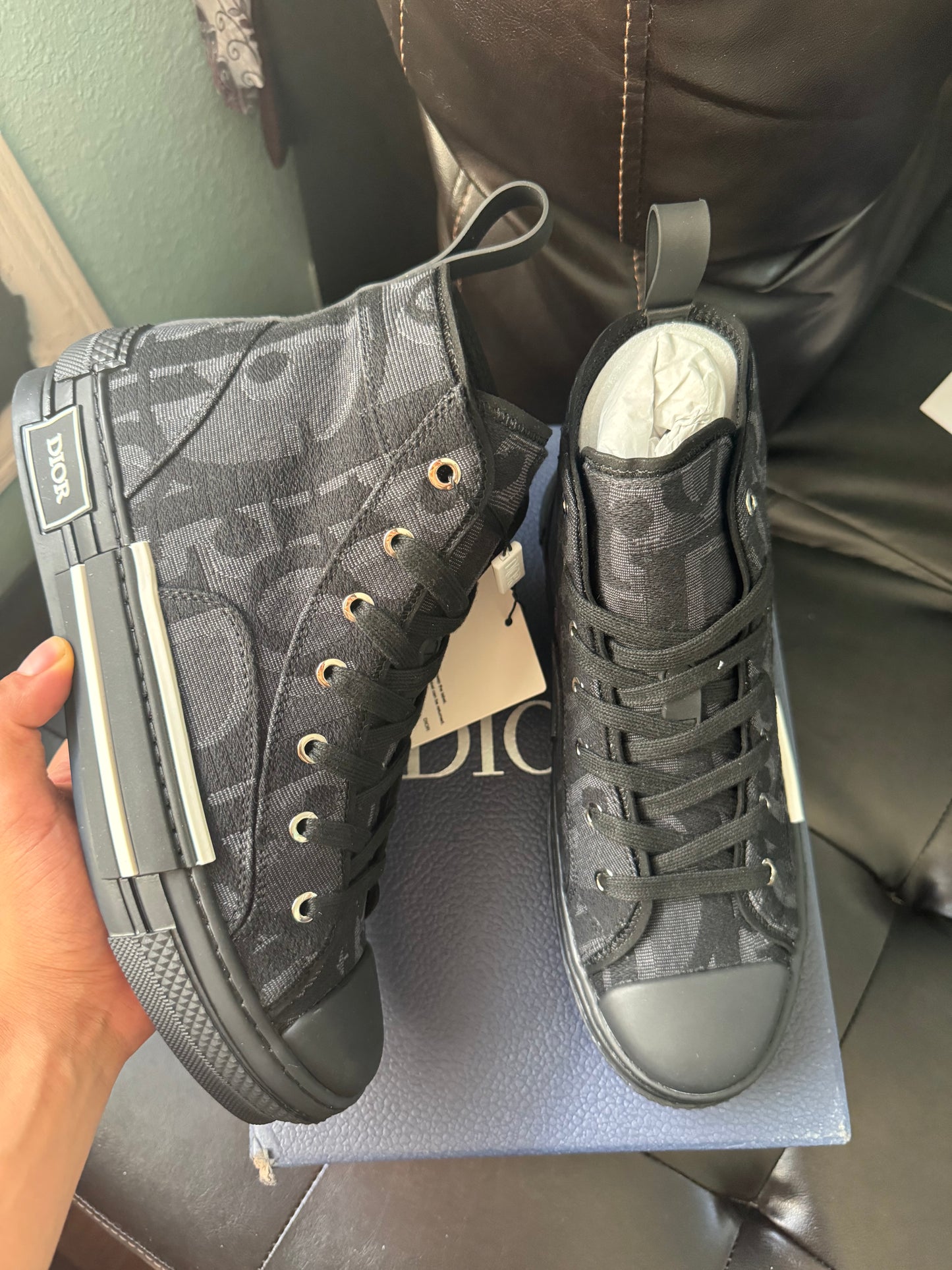 black adore hightop