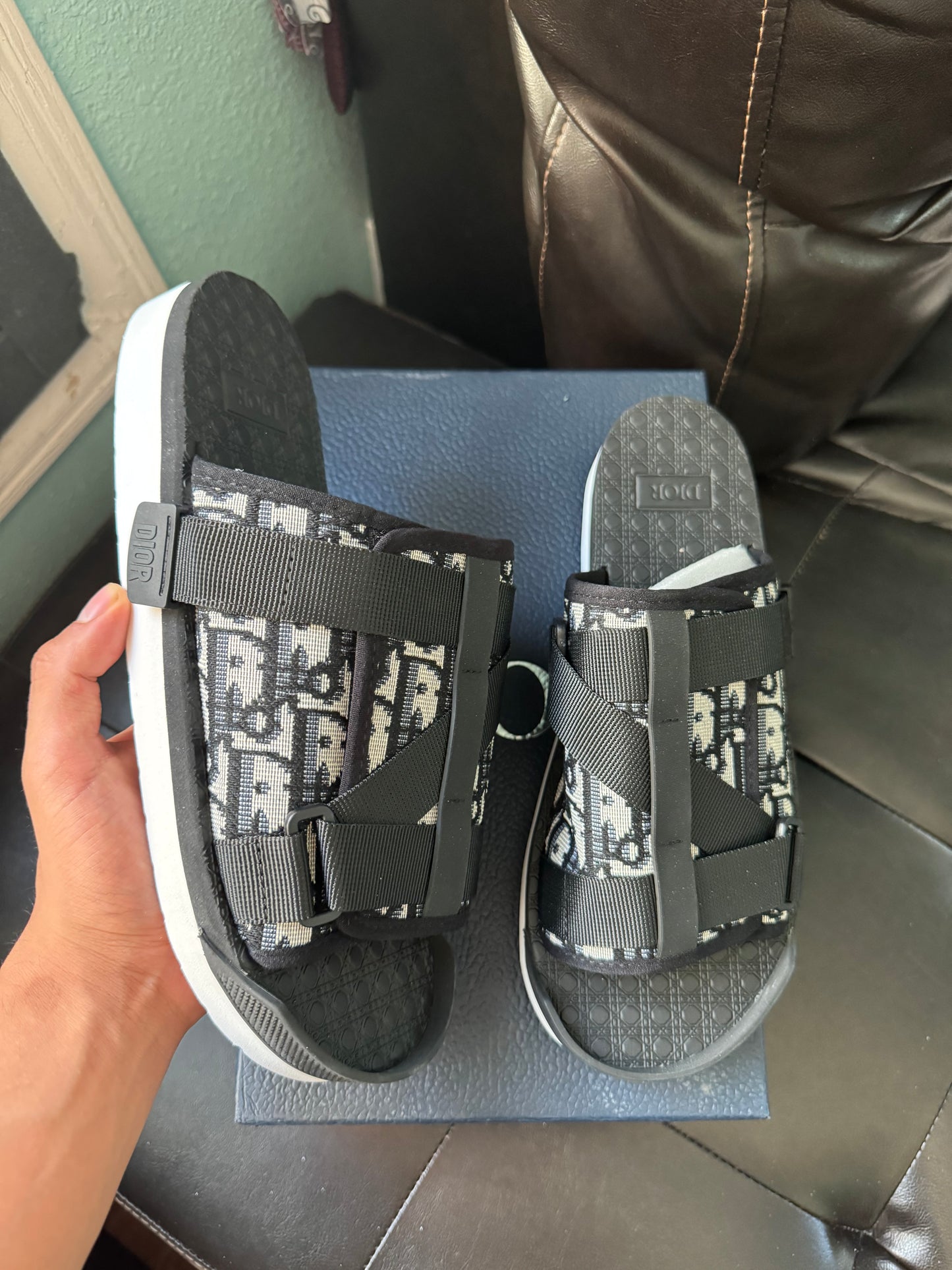 adore slides